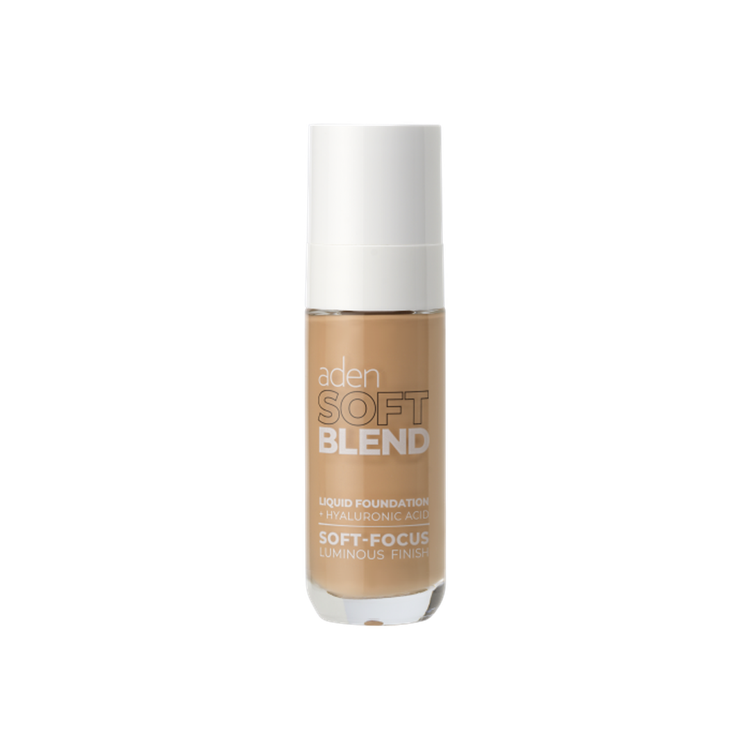Aden Soft Blend 03 Nude υγρό foundation με υαλουρονικό οξύ, σε φυσική nude-μπεζ απόχρωση και luminous soft-focus φινίρισμα, σε λευκό φόντο