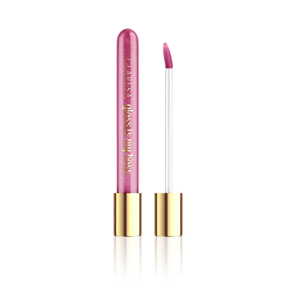 Claresa Gloss Is My Boss 09 Smartie 5ml lip gloss σε έντονη φούξια-ροζ απόχρωση με διακριτικό shimmer και λαμπερό glossy φινίρισμα, σε λευκό φόντο