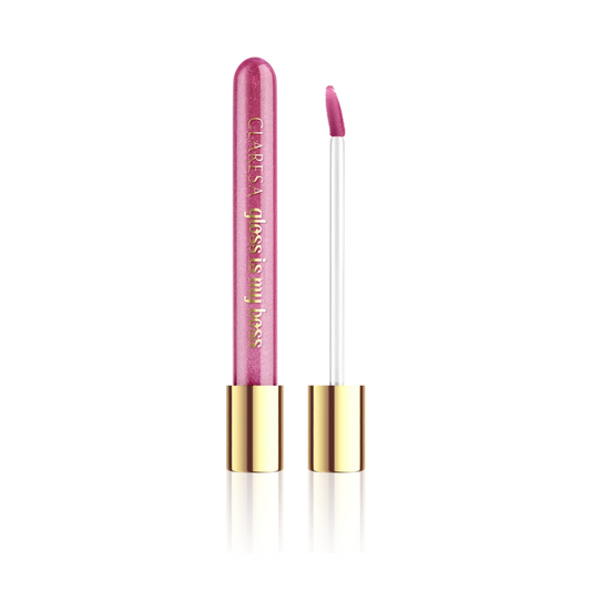 Claresa Gloss Is My Boss 09 Smartie 5ml lip gloss σε έντονη φούξια-ροζ απόχρωση με διακριτικό shimmer και λαμπερό glossy φινίρισμα, σε λευκό φόντο