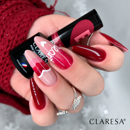 Claresa Kiss Me! 6 5g μπορντό ημιμόνιμο βερνίκι νυχιών σε βαθιά wine red απόχρωση με κομψό nail art