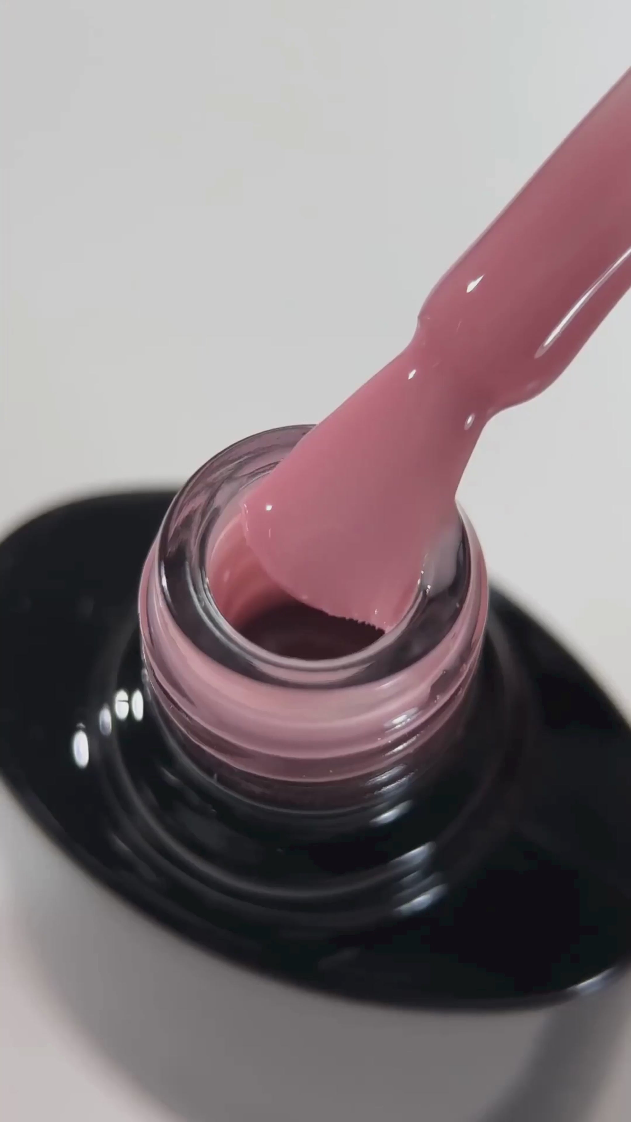 Claresa Gummy Nude 1 nude ροζ ημιμόνιμο βερνίκι νυχιών 5g σε απαλή nude ροζ απόχρωση